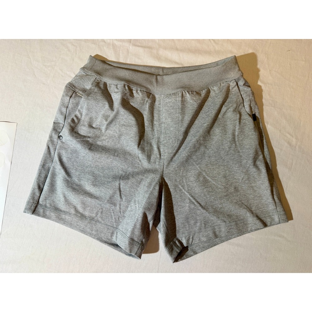 Vuori Coronado Shorts Mens Small Heather Grey 5 Inch Inseam V3061-5‎